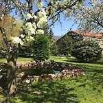 D'hotes Les Etoiles Bed & Breakfast Mareugheol
