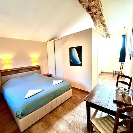 D'hotes Les Etoiles 3* Mareugheol